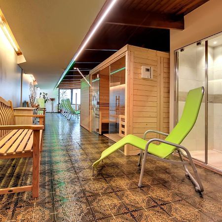 Hotel Kapriol 佛加里达 外观 照片