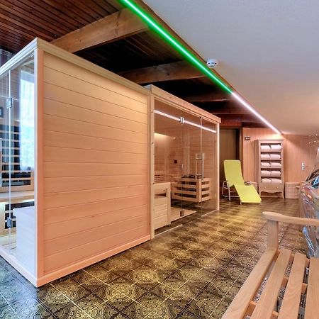 Hotel Kapriol 佛加里达 外观 照片