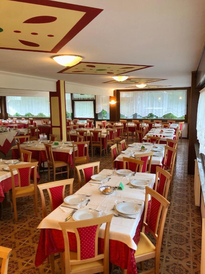 Hotel Kapriol 佛加里达 外观 照片