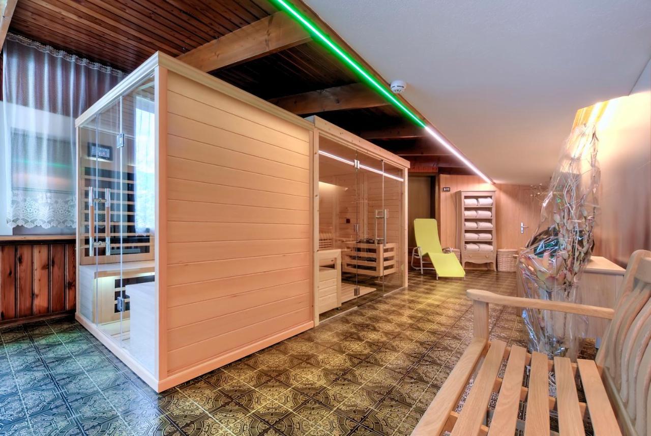 Hotel Kapriol 佛加里达 外观 照片